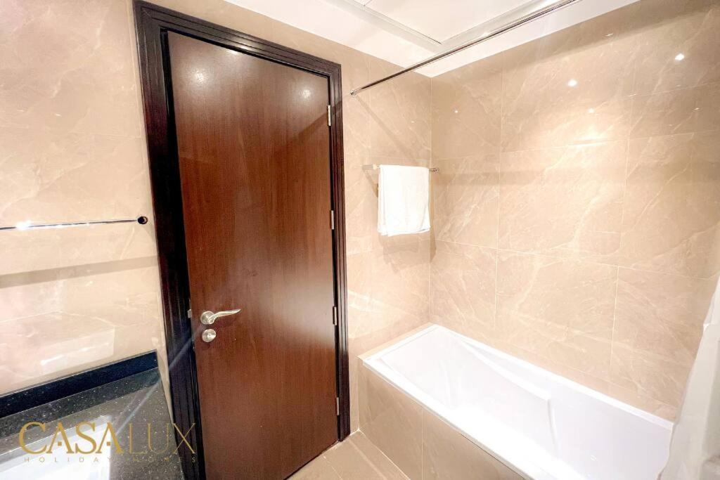 Lovely Big Studio W/ Burj Khalifa View In Downtown Dubai Ngoại thất bức ảnh